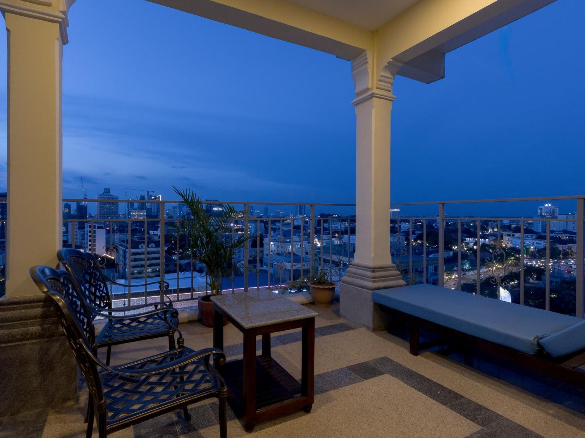 Arison Hotel Phnom Penh Exteriör bild