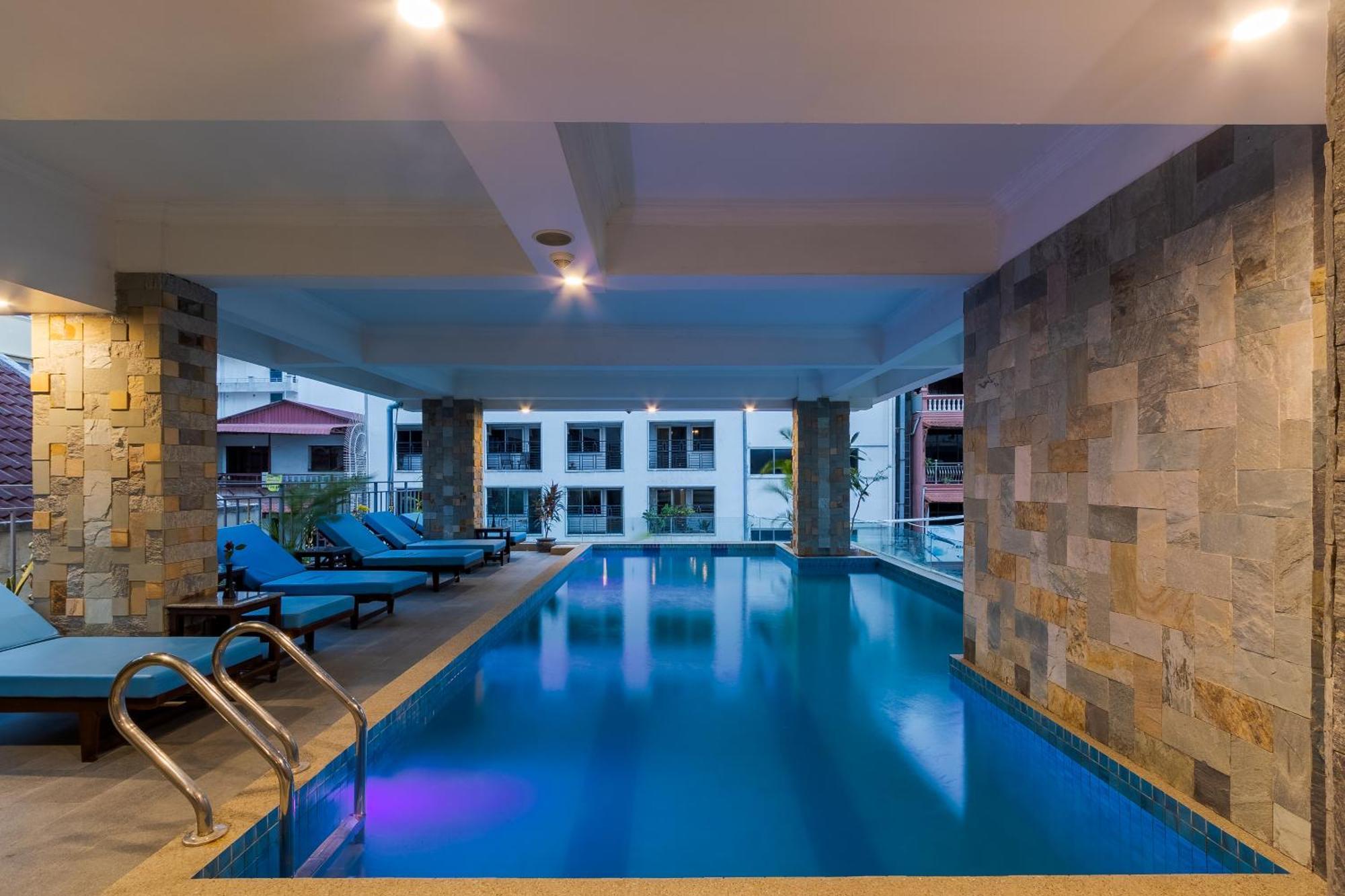 Arison Hotel Phnom Penh Exteriör bild
